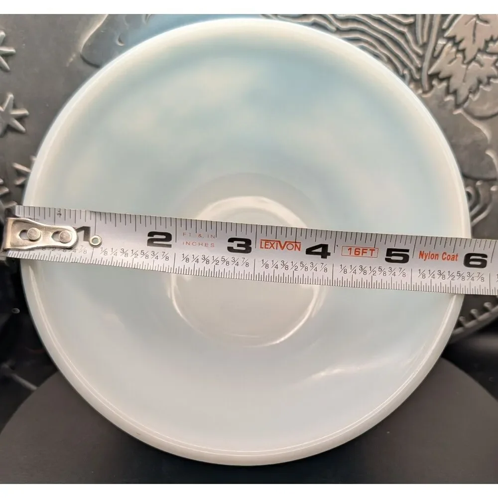 Pyrex 401 1.5 Pt Mixing Bowl – Light Blue Opal – Made in USA – Ovenware